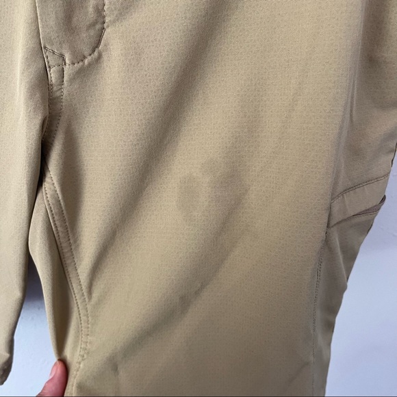 The North Face FLASHDRY Khaki Shorts Size 32 - Picture 3 of 13